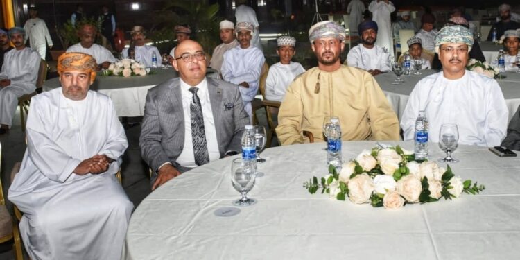 ملتقى ظفار للأعمال التطوعية يحتفل بيوم الشباب