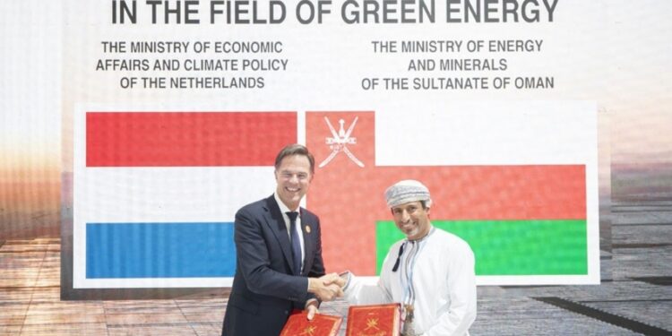 مذكرة تفاهم بين سلطنة عُمان ونيذرلاندز في مجال الطاقة الخضراء