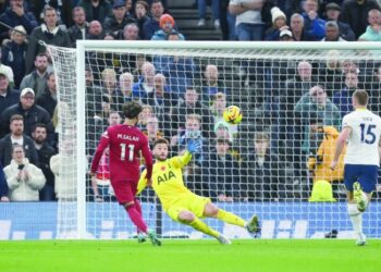 Salah goals enough for Liverpool win