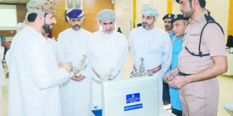 الوسطى تحتفل بيوم الشباب العماني