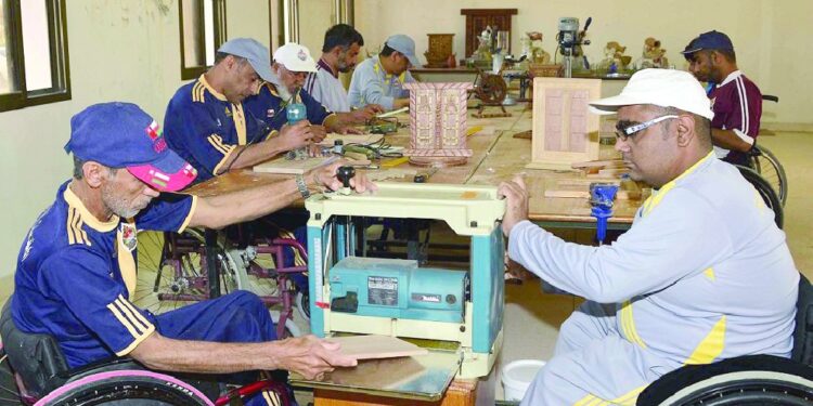 9 آلاف من ذوي الإعاقة في سوق العمل .. وبرامج لمعالجة تحديات الدمج والتوظيف 1 9 آلاف من ذوي الإعاقة في سوق العمل .. وبرامج لمعالجة تحديات الدمج والتوظيف