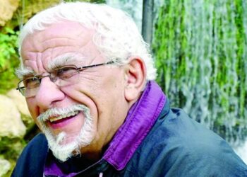 رحيل الشاعر السوري عادل محمود