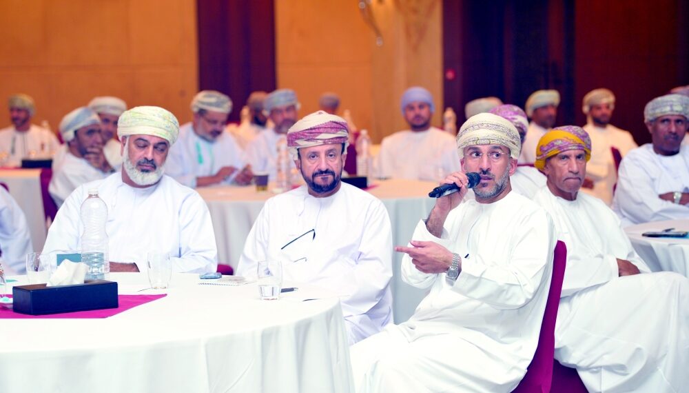 استعراض مسودة الاستراتيجية وتطوير مسابقة كأس جلالته للشباب