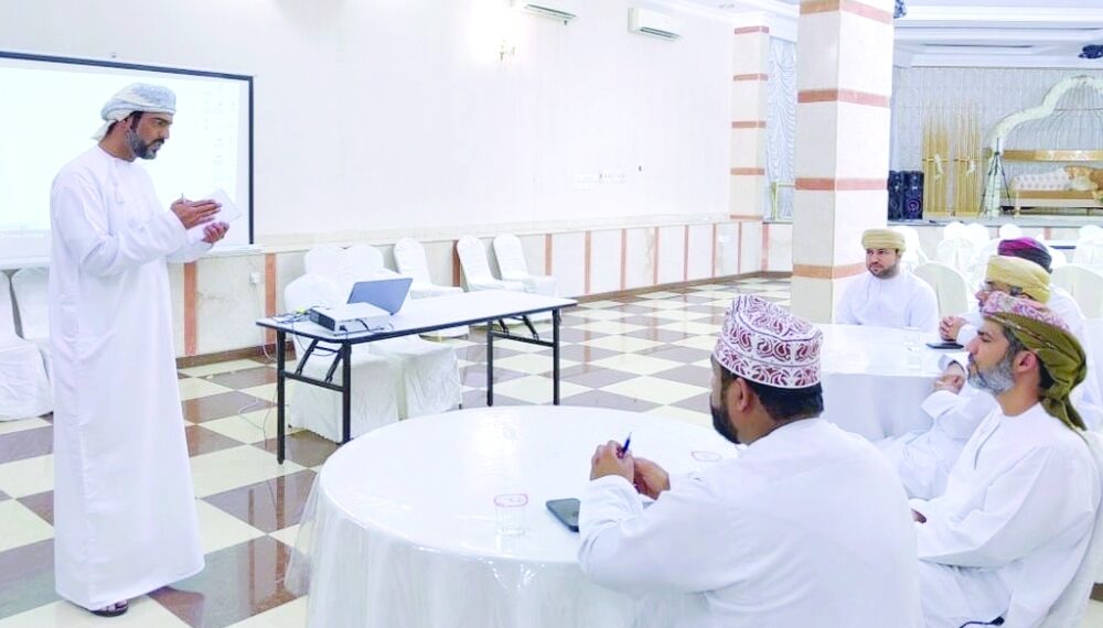 برامج لتمكين المؤسسات الصغيرة تستهدف 50 رائد عمل بشمال الباطنة