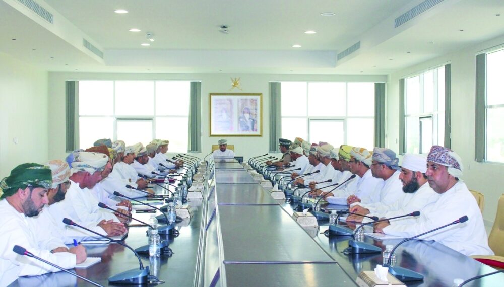 استعراض تبسيط الإجراءات بين الجهات الحكومية بجنوب الباطنة 1 استعراض تبسيط الإجراءات بين الجهات الحكومية بجنوب الباطنة