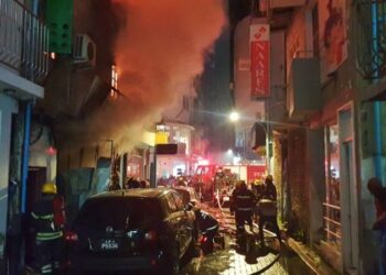 Fire kills 10 foreign workers in Maldives capital