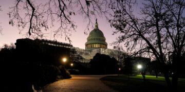 U.S. Senate up for grabs as Republicans move toward House majority