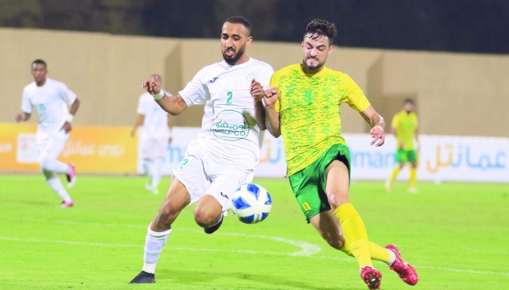 السيب يتألق ويهزم العروبة بهدفين في دوري عمانتل