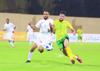 السيب يتألق ويهزم العروبة بهدفين في دوري عمانتل