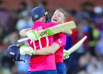 Brilliant Hales, Buttler rout India
