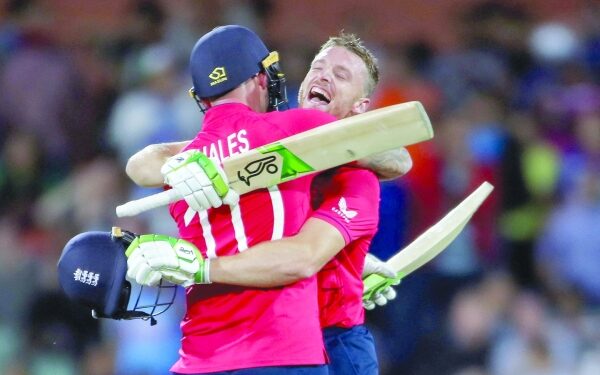 Brilliant Hales, Buttler rout India