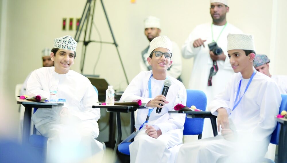 تعريف رؤساء فرق العمل في المحافظات بمسابقة الأندية للإبداع الثقافي 1 تعريف رؤساء فرق العمل في المحافظات بمسابقة الأندية للإبداع الثقافي