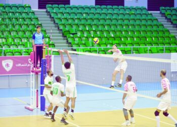 أحمد الشيزاوي يعود لطائرة صحار