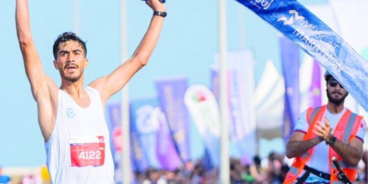 12 ألف عداء في النسخة العاشرة لماراثون الموج مسقط