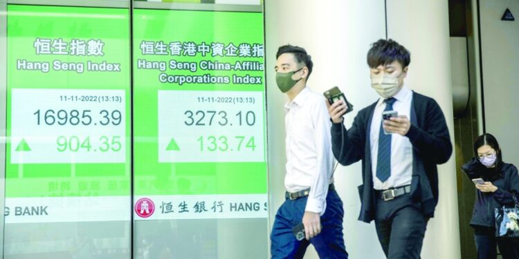 المؤشر القياسي الياباني يسجل أعلى مستوى في شهرين