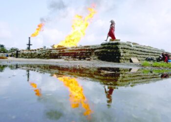 دول تضع خطة مدتها عام لتسريع خفض الانبعاثات الصناعية