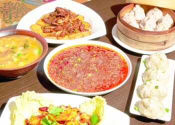 Why Does This Tibetan Kitchen Also Cook Sichuan Food?