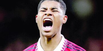 Man United roar back to sink Villa