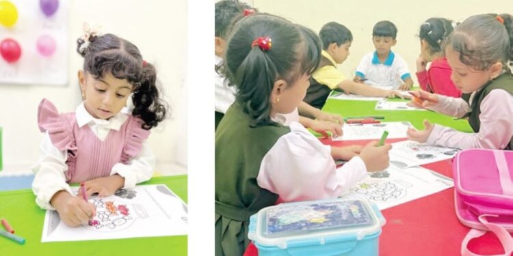 «أسبوع المعرفة والمفاجآت» في صور يقرب الأطفال من اللغة الإنجليزية 1 «أسبوع المعرفة والمفاجآت» في صور يقرب الأطفال من اللغة الإنجليزية