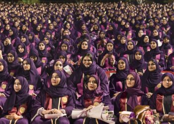جامعة السلطان قابوس تحتفل غدًا بتخريج 1221 من طلبة الكليات العلمية