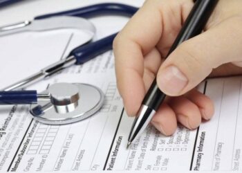 إصدار وثيقة التأمين الصحي للزائرين عبر جميع المنافذ الحدودية