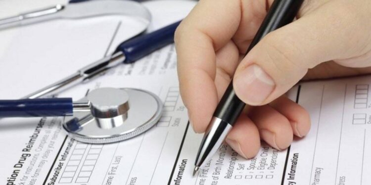 إصدار وثيقة التأمين الصحي للزائرين عبر جميع المنافذ الحدودية 1 إصدار وثيقة التأمين الصحي للزائرين عبر جميع المنافذ الحدودية