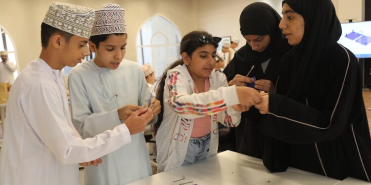 تنمية القدرات الطلابية في صناعة الروبوت والدرون