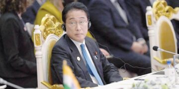Japan, South Korea to resolve disputes