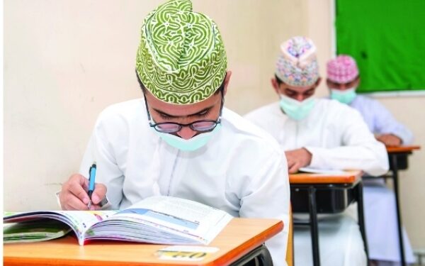 Schools told to stick to influenza guidelines