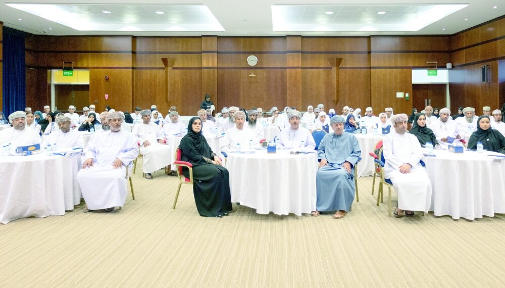 كلية الدراسات المصرفية والمالية تنظم ندوة "وظائف المستقبل في قطاع الأعمال" 1 كلية الدراسات المصرفية والمالية تنظم ندوة “وظائف المستقبل في قطاع الأعمال”