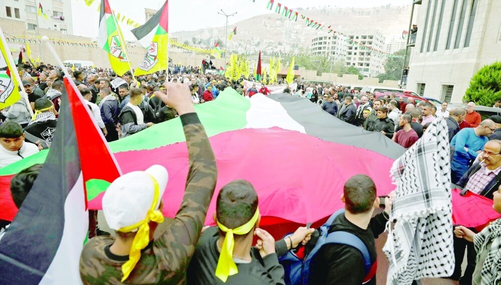جيش الاحتلال يعدم شابة فلسطينية كانت تستقل سيارتها بالقرب من رام الله 1 جيش الاحتلال يعدم شابة فلسطينية كانت تستقل سيارتها بالقرب من رام الله