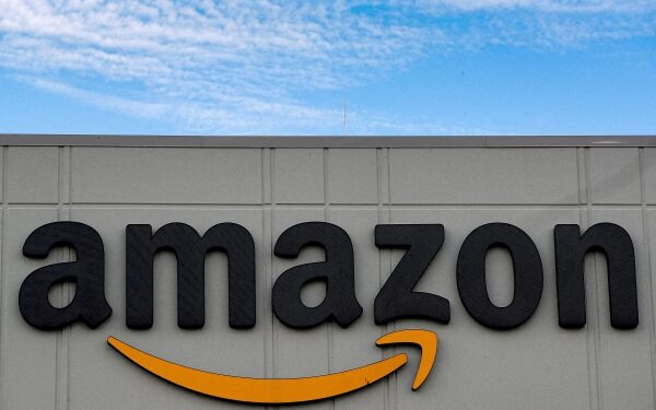 Amazon to layoff 10,000 employees: Report 1 Amazon to layoff 10,000 employees: Report