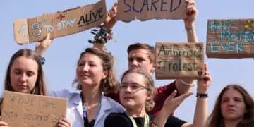 EU tells COP27 it will increase climate ambition