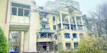 More Russian missile strikes, as fighting rages in eastern Ukraine