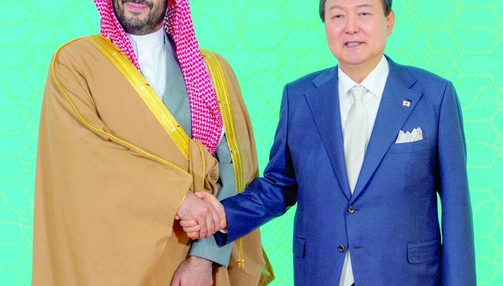تعزيز التعاون في البنية التحتية والبناء وإنشاء 7 صناديق متخصصة
الرياض وسول  توقعان اتفاقيات في الطاقة والدفاع بقيمة 30 مليار دولار