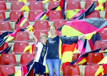 German dailies, websites highlight Oman friendly