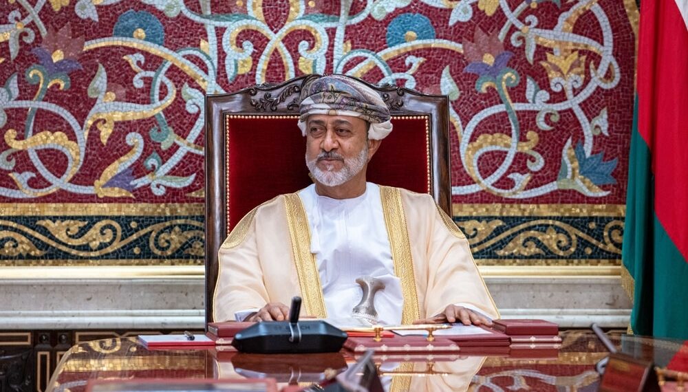 جلالة السلطان يترأس اجتماع مجلـس الـوزراء بقصر الحصن بولاية صلالة