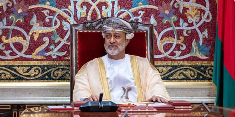 جلالة السلطان يترأس اجتماع مجلـس الـوزراء بقصر الحصن بولاية صلالة 1 جلالة السلطان يترأس اجتماع مجلـس الـوزراء بقصر الحصن بولاية صلالة