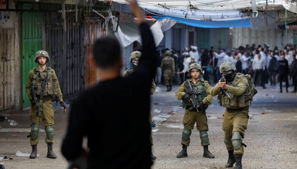 تحذير فلسطيني من مخاطر توجه المستوطنين لتشكيل ميليشيات مسلحة 1 تحذير فلسطيني من مخاطر توجه المستوطنين لتشكيل ميليشيات مسلحة 