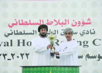 أداء رائع وتنافس مثير في السباق السادس لنادي سباق الخيل السلطاني