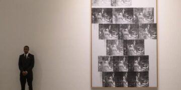 Warhol piece sells for $85 mn at New York auction