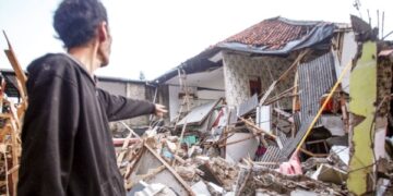 Oman expresses sympathy as Indonesia quake kills 162