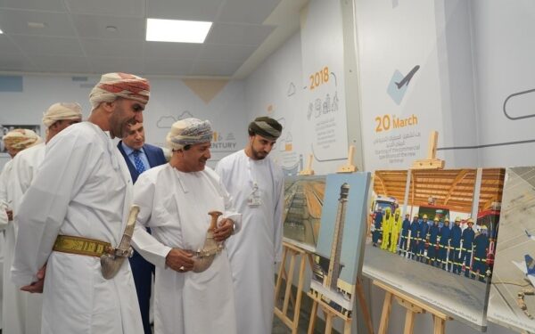 Oman Airports signs pact with Bahwan group for documents management e-system 1 Oman Airports signs pact with Bahwan group for documents management e-system