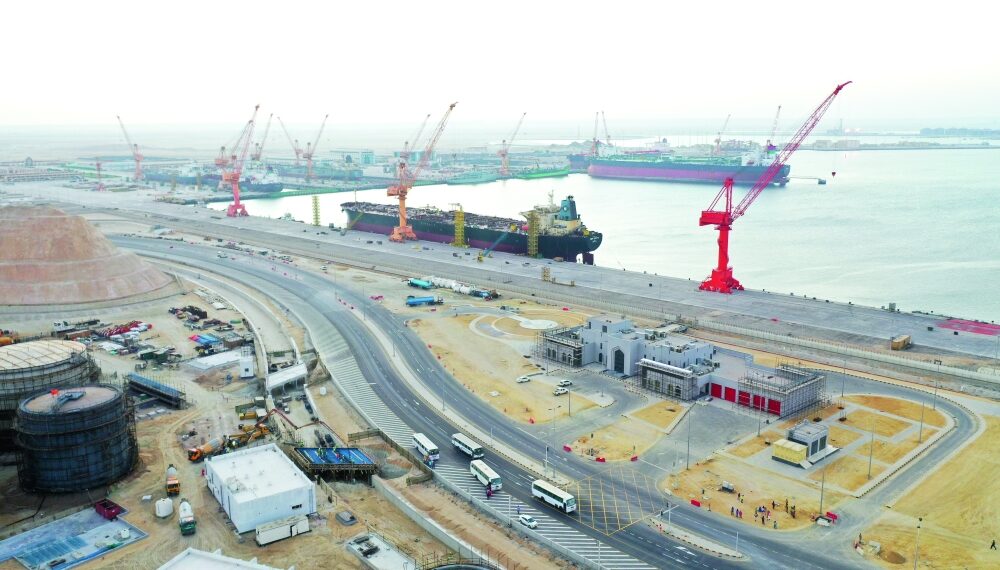 خبراء لـ"عمان": تنويع مصادر الدخل وجذب الاستثمارات عاملان مهمان لتحقيق الاستدامة المالية 1 خبراء لـ”عمان”: تنويع مصادر الدخل وجذب الاستثمارات عاملان مهمان لتحقيق الاستدامة المالية