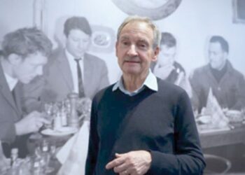 Freud centenary exhibit reunites artist with closest friends