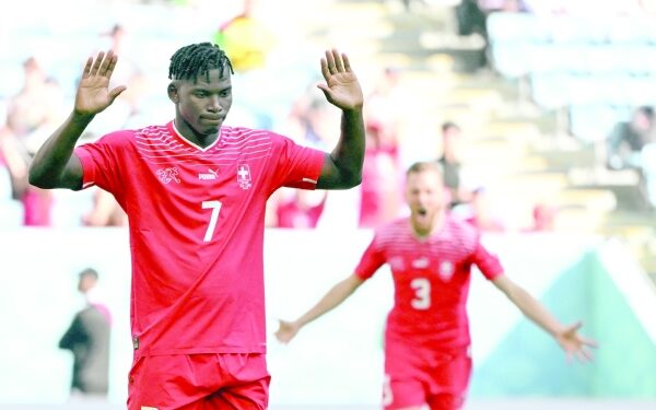 Embolo lifts Swiss to win over Cameroon at World Cup