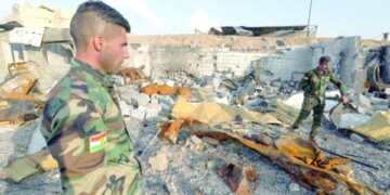 Iraq to redeploy federal forces along border with Iran and Turkey