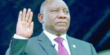 رئيس جنوب إفريقيا يرفض “الحكم المسبق” على مصيره السياسي