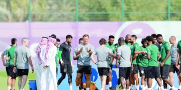 السعودية تتحدى بولندا .. وميسي يعتصم بحبل الأمل !