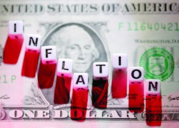 Dollar hovers near 3-month low on Fed rates prospects